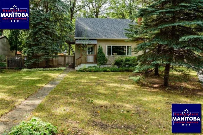 305 Wildwood Park, Winnipeg