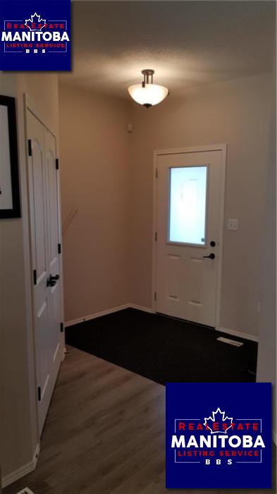 Property 210 Donna Wyatt Way img1