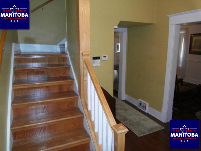 Property 149 Enfield Cr img1