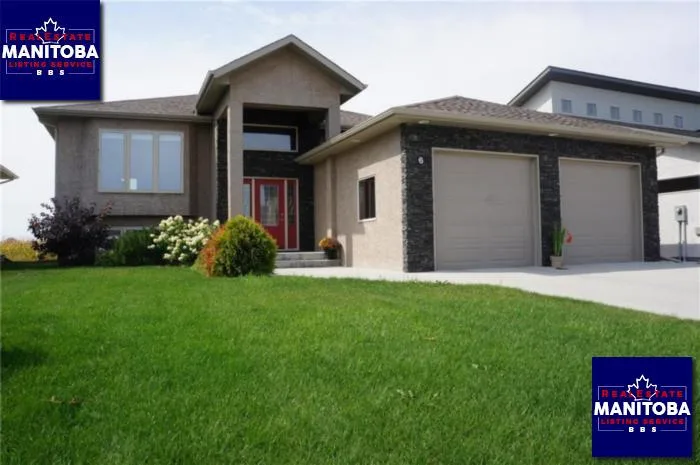 6 Carillon Way, Steinbach