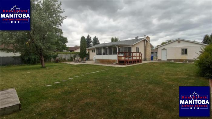 Property 508 Perron Ave img1