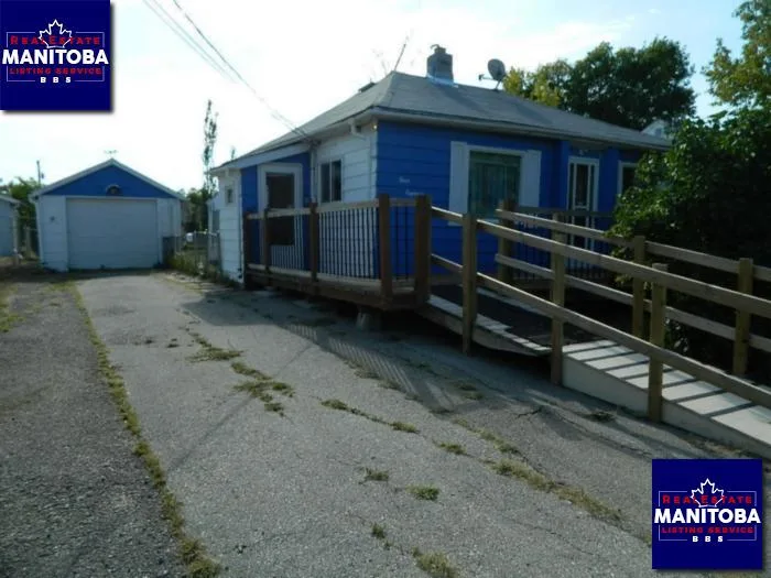 418 Dufferin Ave