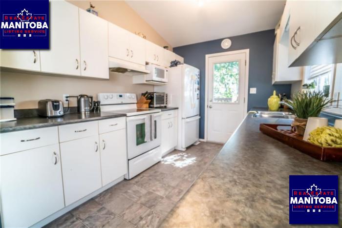 Property 44 Fourth St S img1