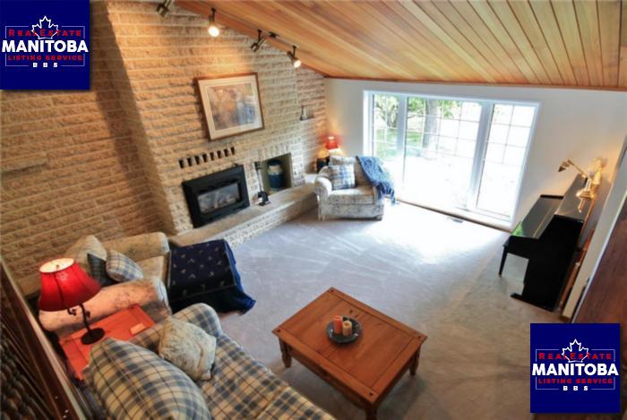 Property 4222 Henderson Hwy img1