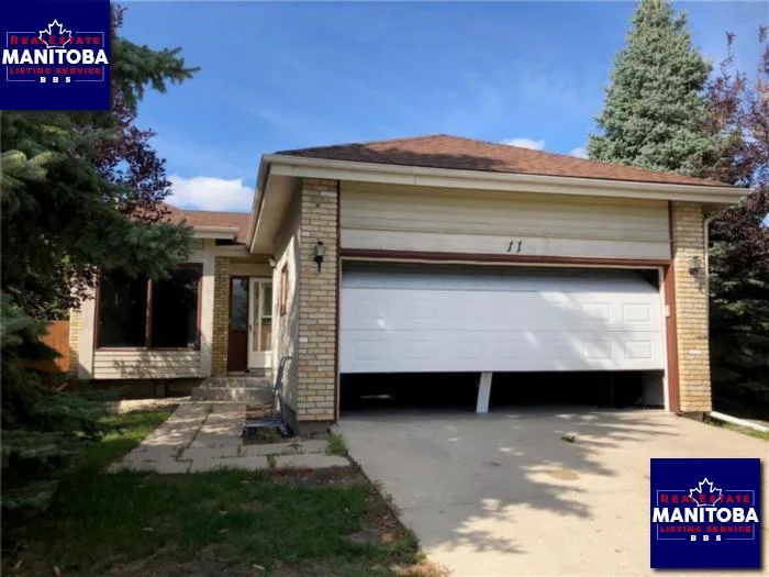 11 Marygrove Cr, Winnipeg
