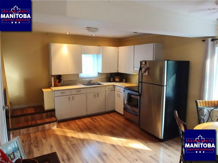 Property 491 First St img1