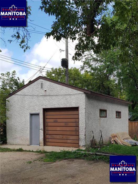 Property 255 Morley Ave img1