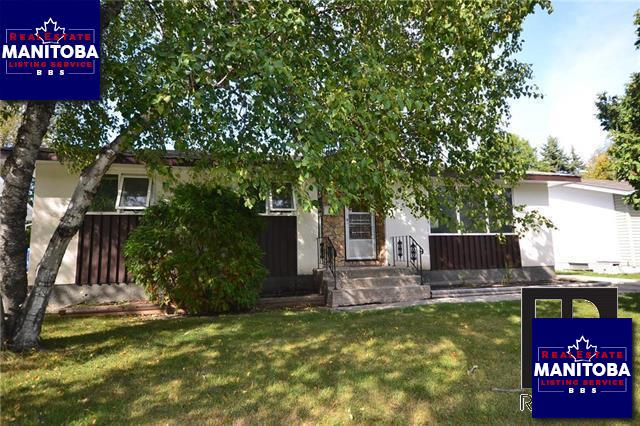 Property 27 Brookhaven Bay img1