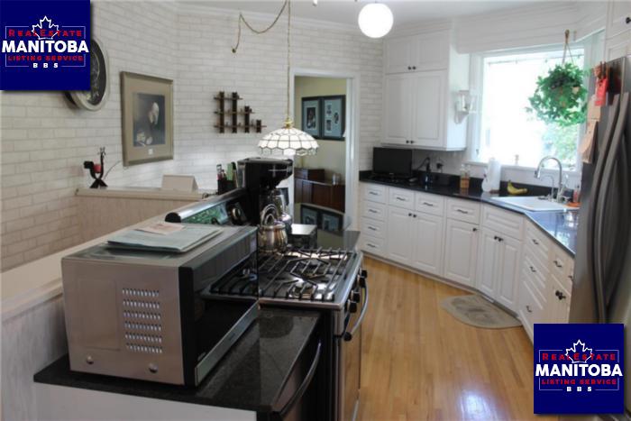 Property 528 1st Ave S img1