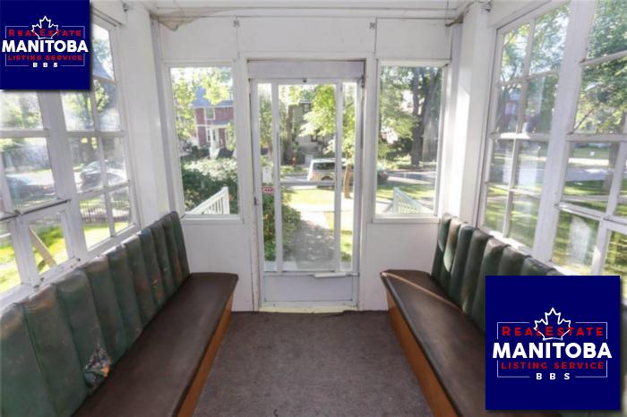 Property 945 Dorchester Ave img1