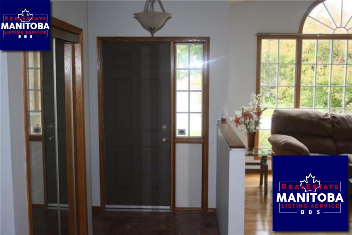 Property 10 Corbeil Pl img1