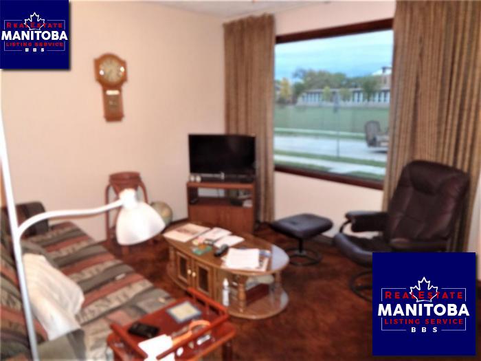 Property 682 Sandhurst Ave img1