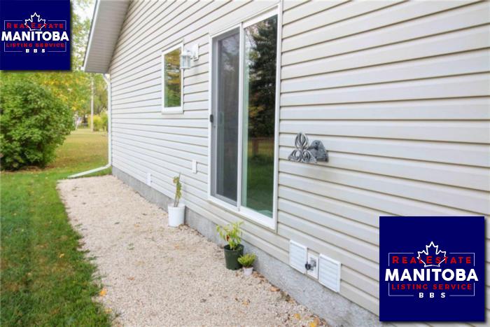 Property 54 First St img1