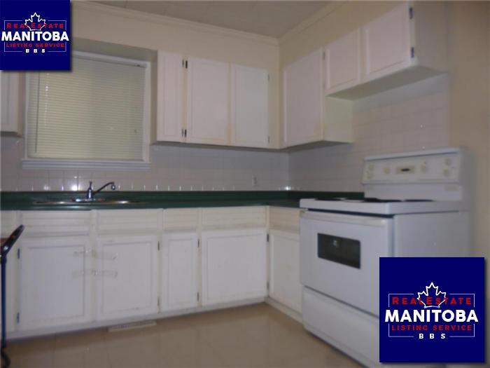 Property 19 Moore Ave img1