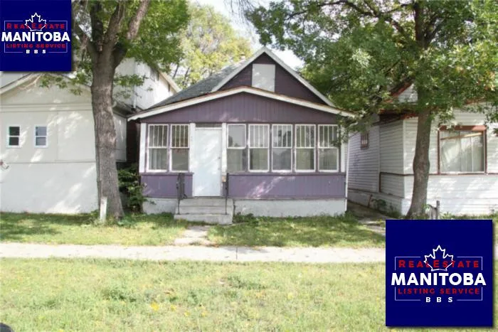 643 Flora Ave, Winnipeg