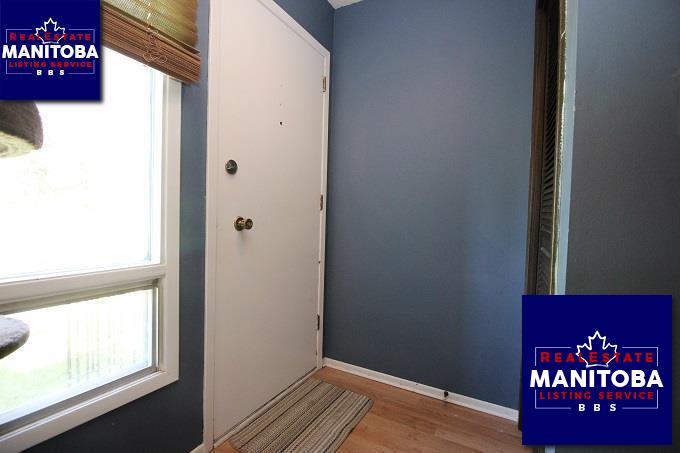 Property 337 Barker Blvd img1