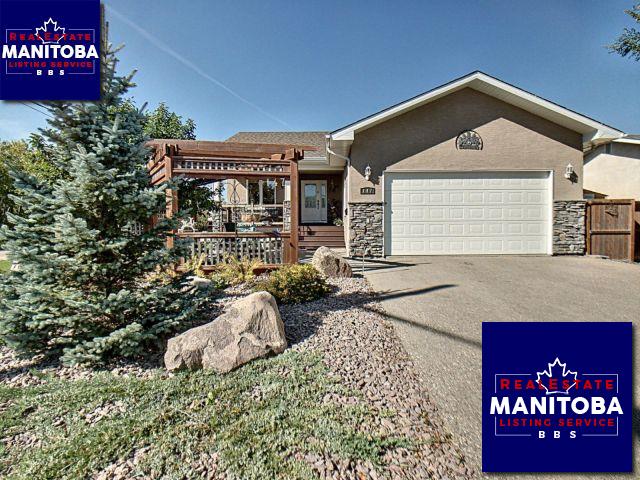 Property 147 Borden Ave Main image