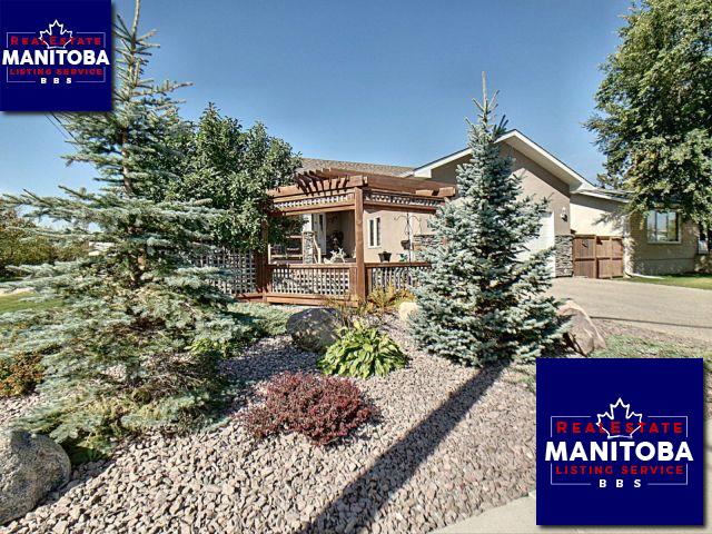 Property 147 Borden Ave img1