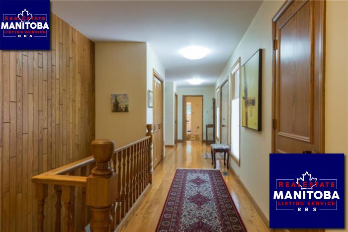 Property 770 Cloutier Dr img1