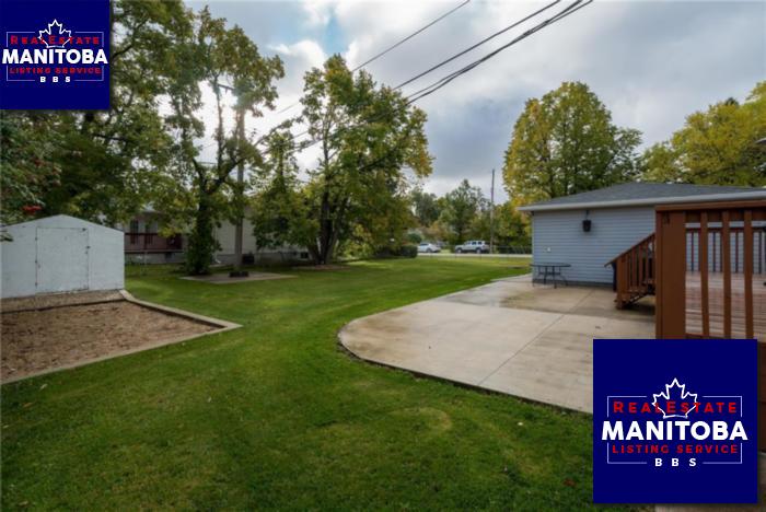 Property 654 3rd W St img1