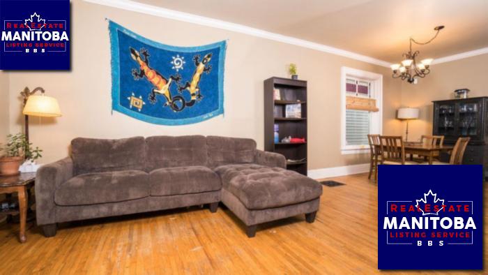 Property 270 Simcoe St img1