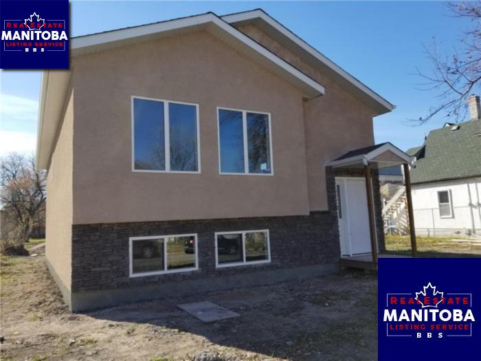 Property 562 Flora Ave img1