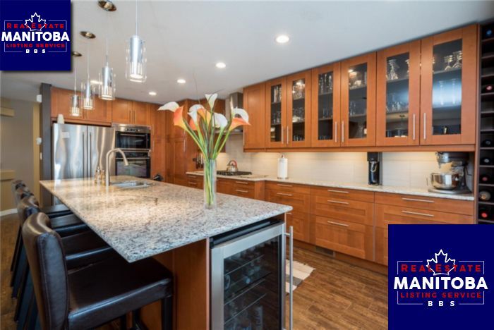 Property 111 Royal Mint Dr img1