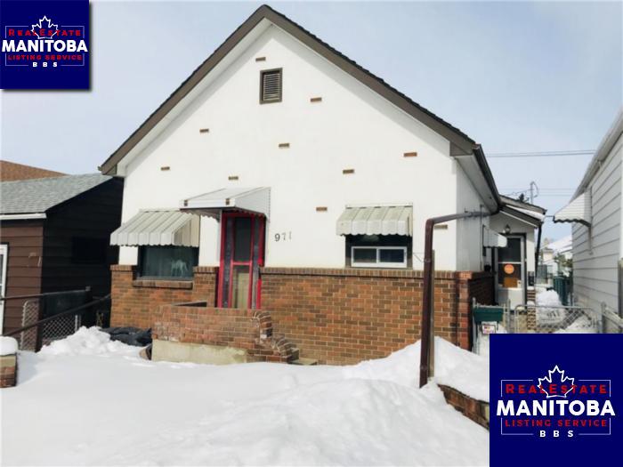 Property 971 Selkirk Ave Main image