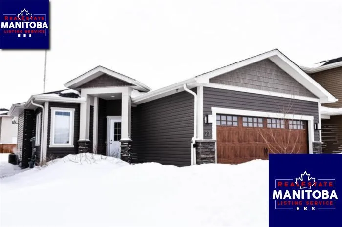 23 Bristol Dr, Steinbach