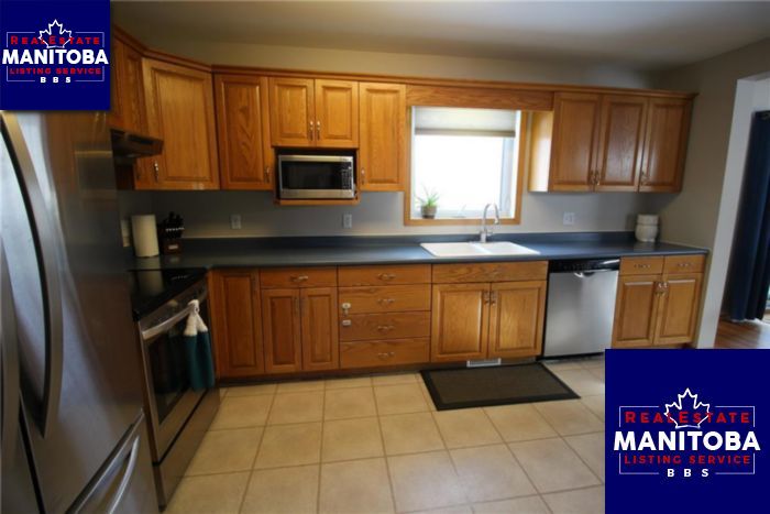 Property 118 Fourth St E img1