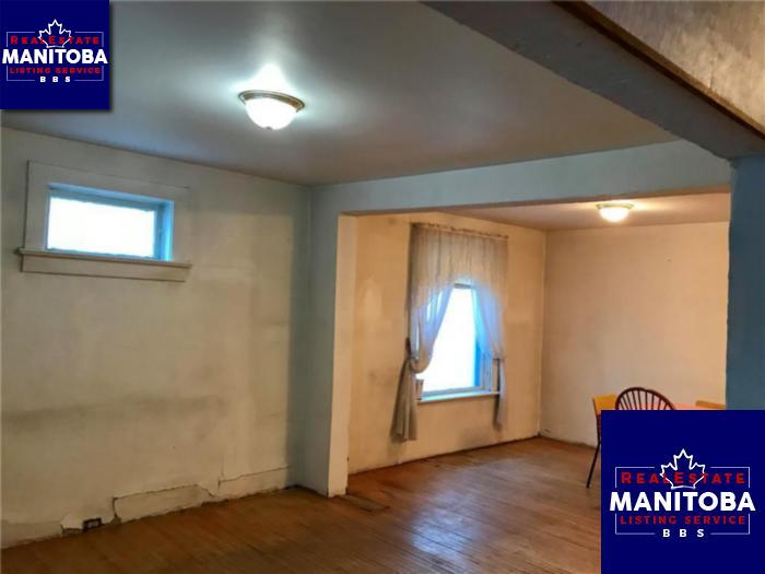 Property 680 Jubilee Ave img1