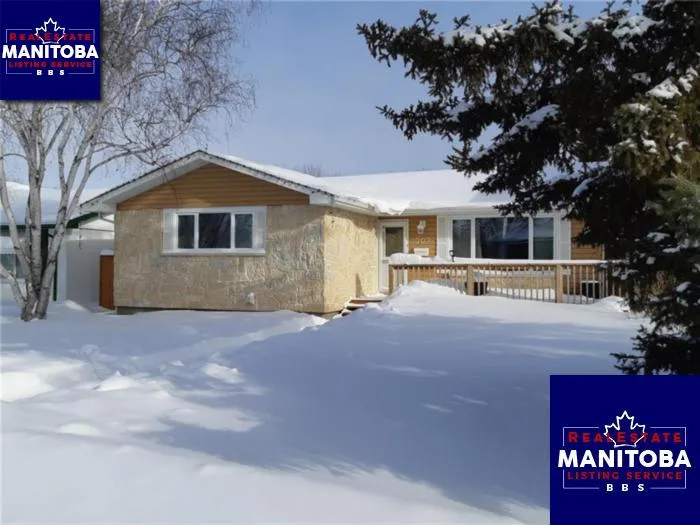 207 Whitegates Cr, Winnipeg