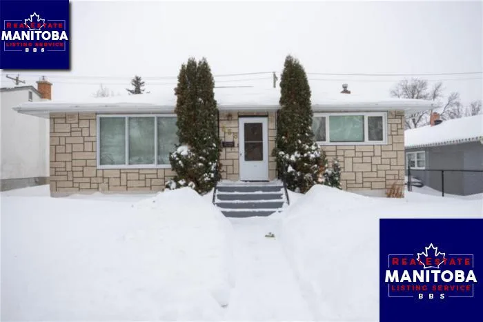 858 Chalmers Ave E, Winnipeg
