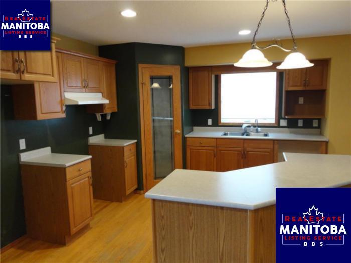 Property 12 Redwood Pl img1