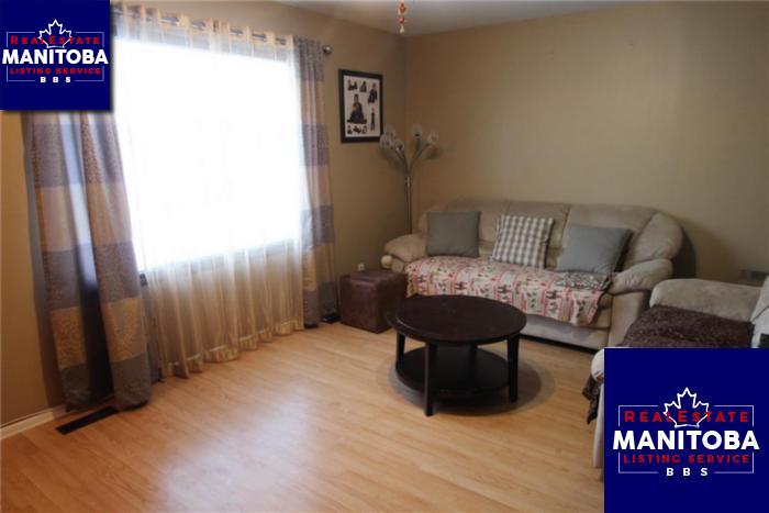 Property 26 Gainsborough Cove img1