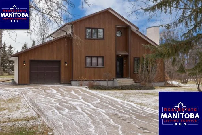 27 Settlers Trl, St Andrews