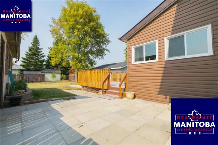 Property 311 First St N img1