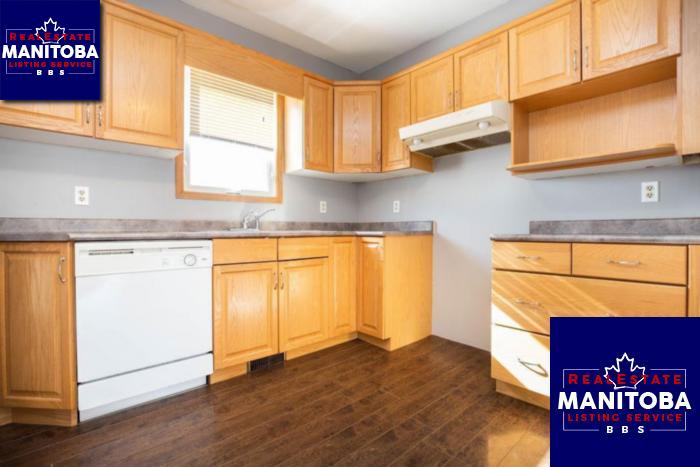 Property 214 Rosseau Ave img1