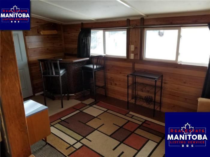 51 Railway Ave, Woodridge, Manitoba House Bungalow property for sale