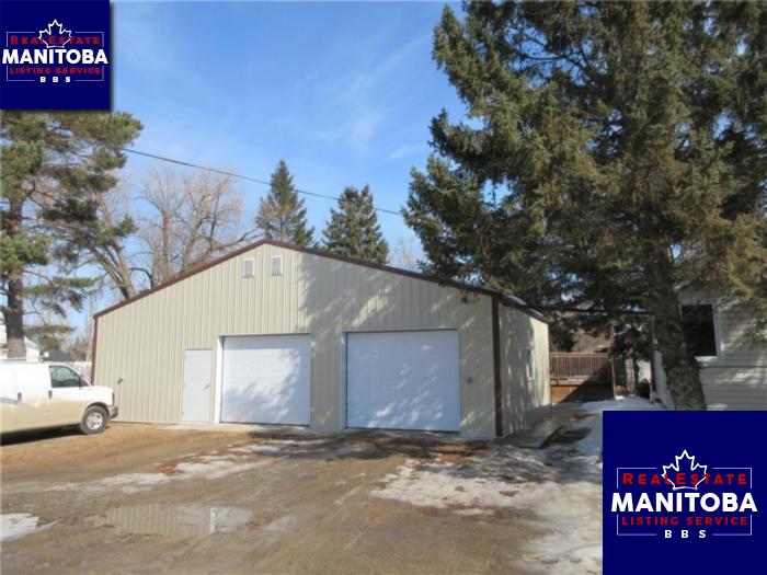 140 Railway Ave, Glenboro, Manitoba House Bungalow property for sale