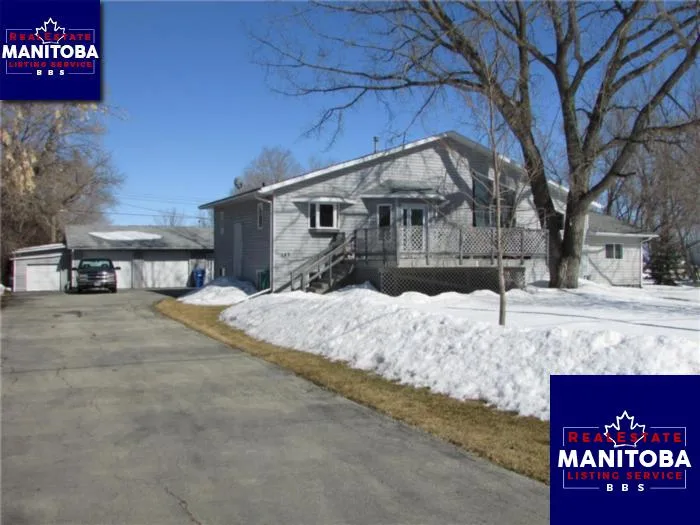 145 2nd St N, Niverville