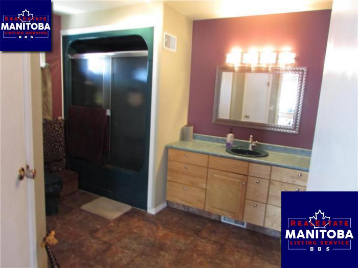 Property 145 2nd St N img1