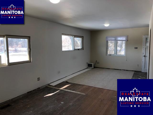 Property 6725 Henderson Hwy img1