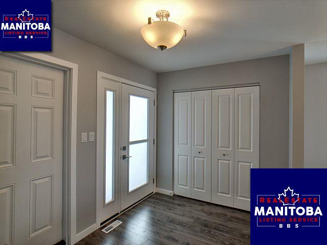 Property 574 Castlebury Meadows Dr img1