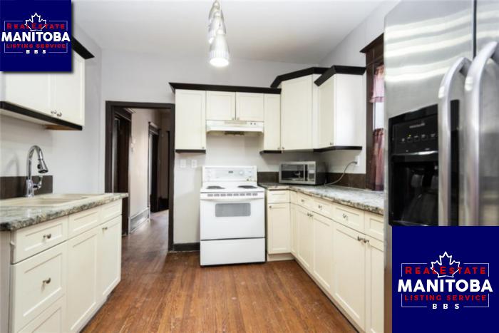 Property 455 Burrows Ave img1