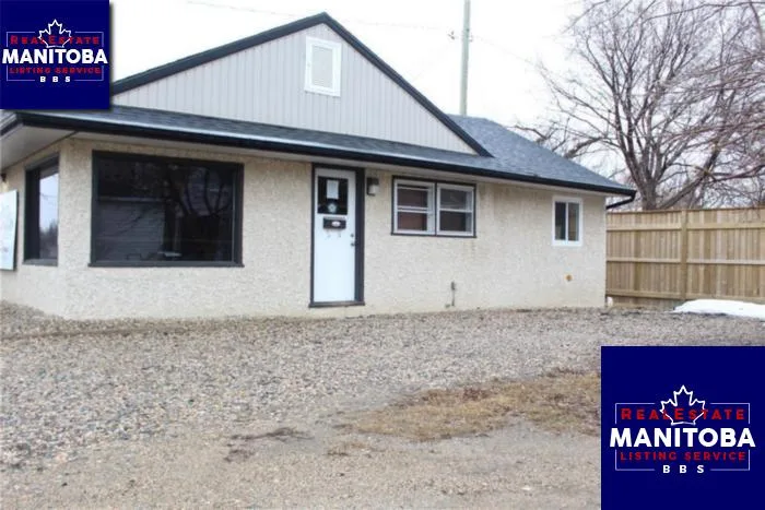 165 Queen St W, Virden