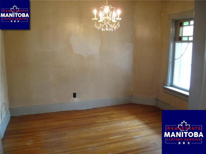 Property 631 Castle Ave img1