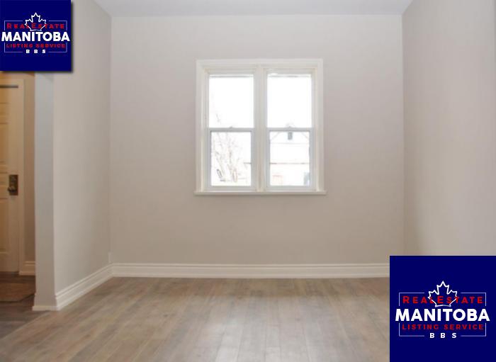 Property 455 Manitoba Ave img1