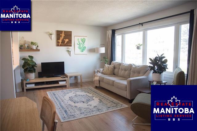 Property 30 Beaverbend Cr img1