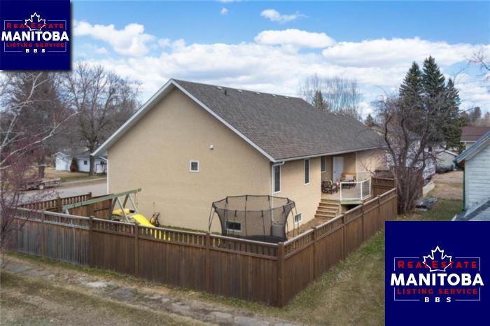 Property 615 2nd St img1